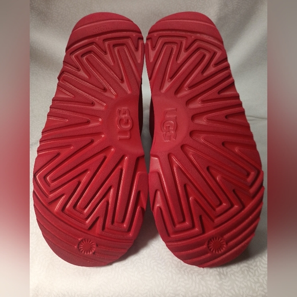 UGG Neumel II Boots/ Samba Red ♥️ - Picture 6 of 10